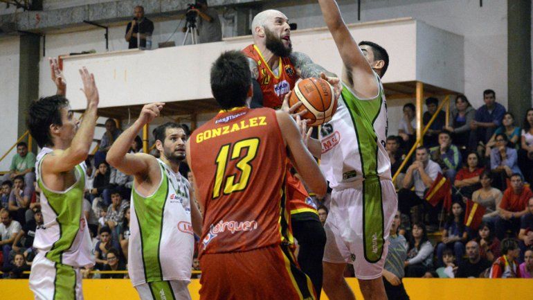 El Templo vibró con la segunda victoria de Centro Español por los playoffs de la Conferencia Sur.&nbsp;