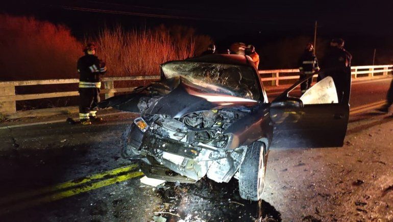 Ruta 40: se durmió al volante y chocó contra un puente