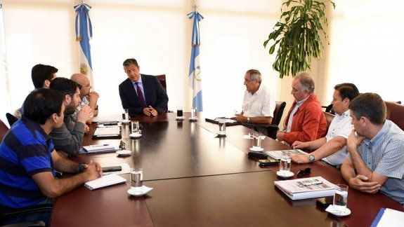 Figueroa presidió la reunión de gabinete, a cargo de la Gobernación.