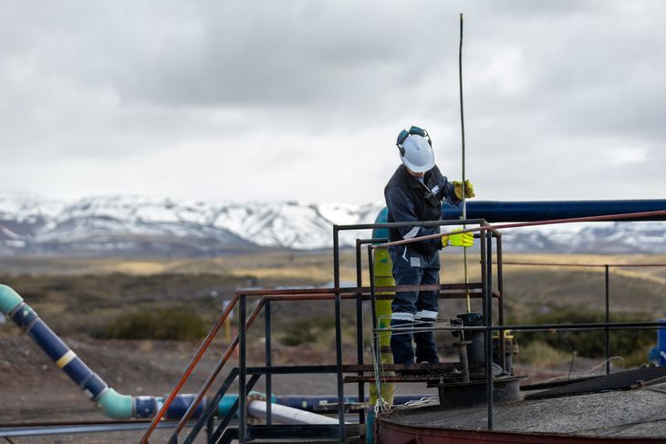 PCR refuerza su plan de inversión en Mendoza con una prórroga de 3 áreas en Malargüe. PCR refuerza su plan de inversión en Mendoza con una prórroga de 3 áreas en Malargüe.