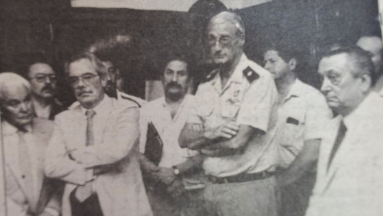 El día que Alfonsín le pidió a Balza mudar el Gobierno a su regimiento en Neuquén