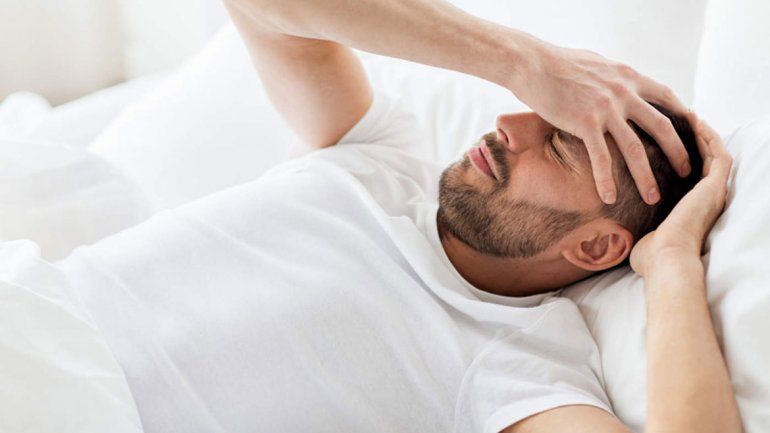 Dormir menos de seis horas aumenta el riesgo cardiovascular