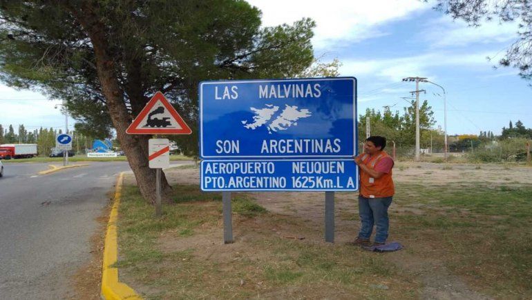 Instalaron carteles en las rutas para reclamar la soberanía de las Malvinas