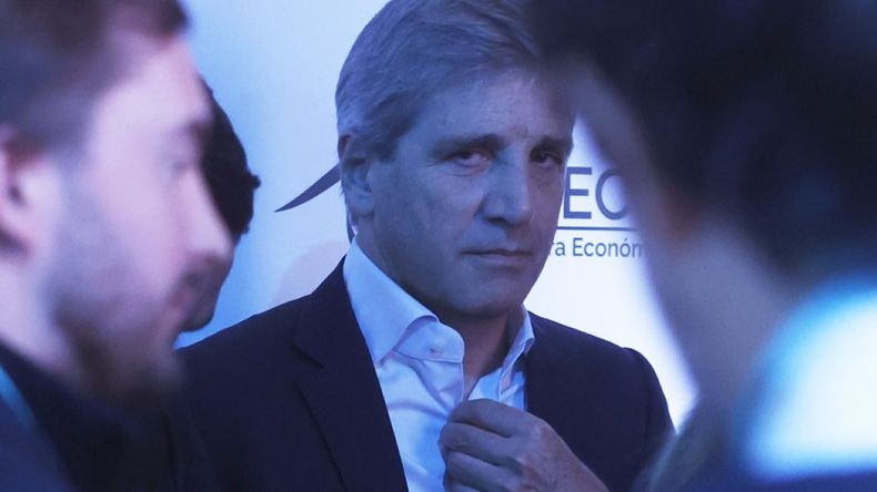 ¿Competencia de monedas? Lo que se viene en la economía argentina