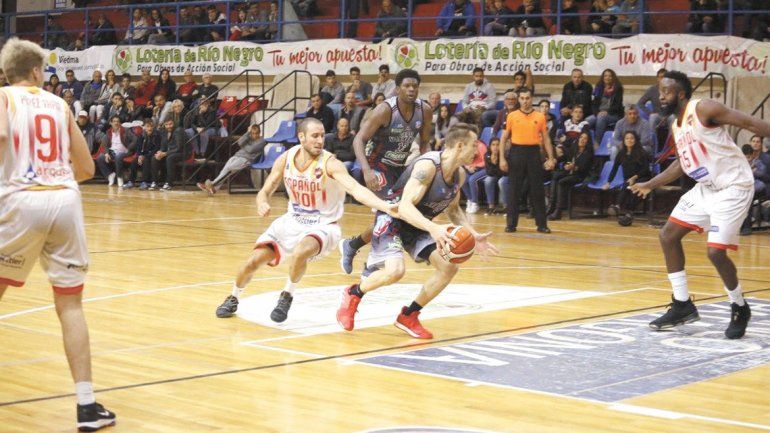 Español dio pelea pero  no le alcanzó