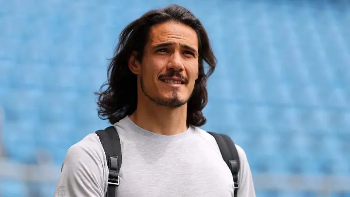 Ahora es Oficial: Cavani es el nuevo refuerzo de Boca