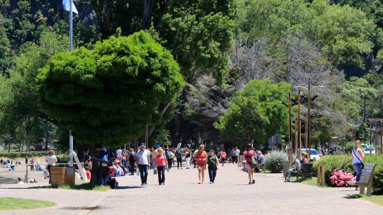 Un millón de turistas se hospedó en Neuquén durante el verano