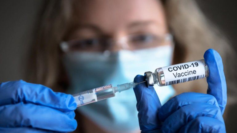 Covid-19: ¿Debés recibir la vacuna si ya superaste el virus?