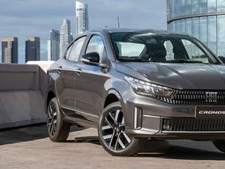 Fiat Cronos, el sedán que pelea por ser el auto más patentado del año. Foto Stellantis Fiat Cronos, el sedán que pelea por ser el auto más patentado del año. Foto Stellantis
