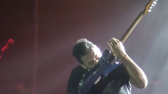 Divididos: eléctrico y al corazón