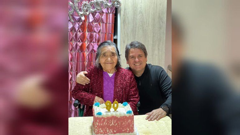 Los festejos por Elvira Mercedes Millañanco comenzaron a las 8 de la mañana de este miércoles. 