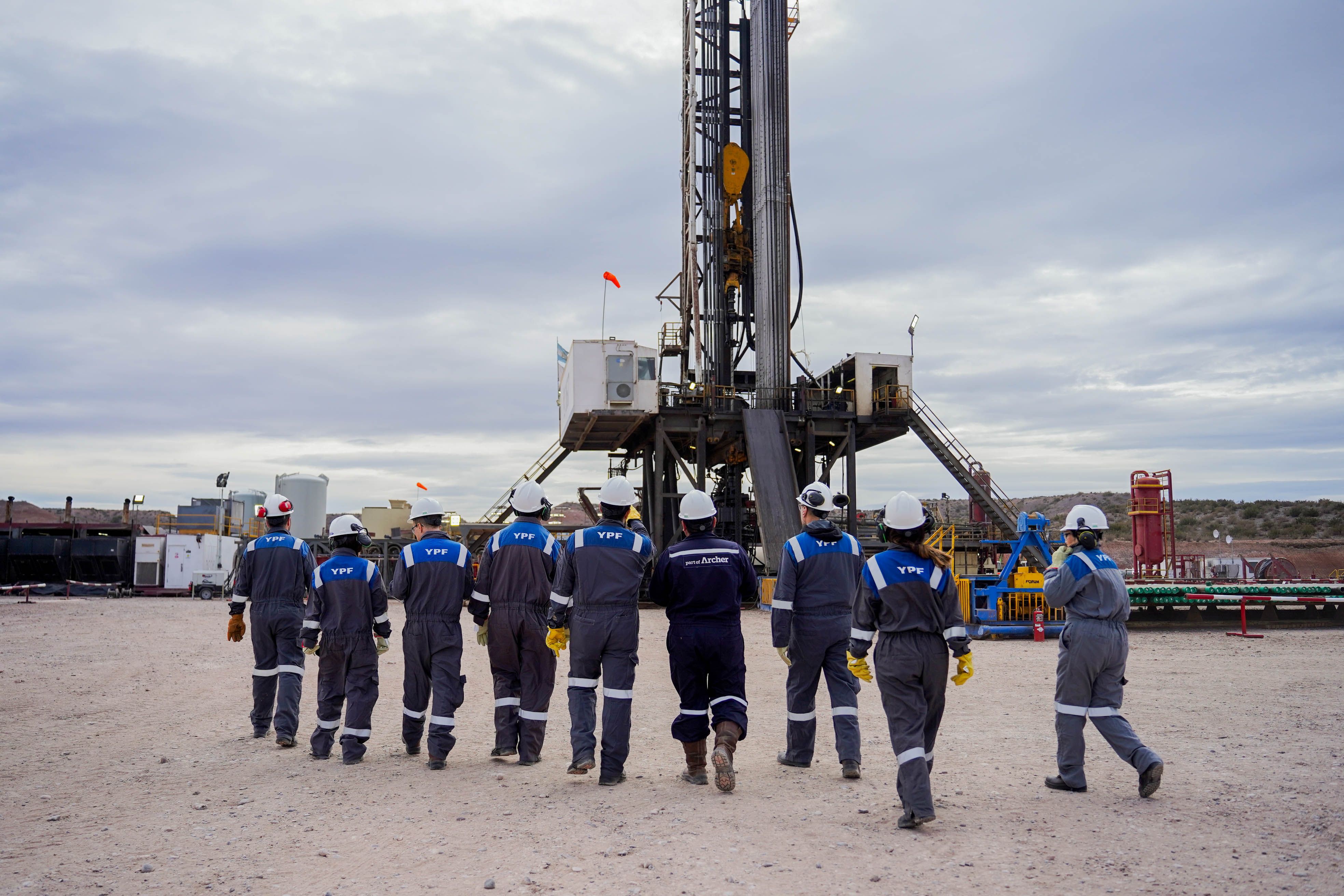 YPF logró sus menores costos en años y acelera la producción shale