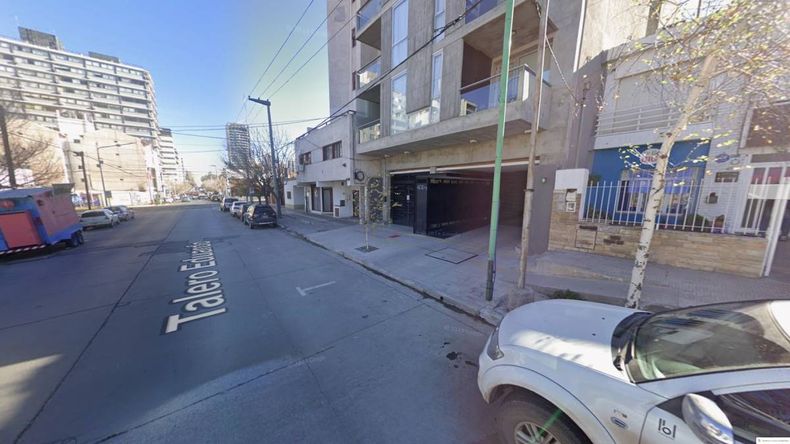 Edificio del centro de Neuquén donde ocurrió el hecho. | LM Neuquen Edificio del centro de Neuquén donde ocurrió el hecho.