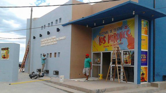 Las Grutas prepara sus salas para la temporada de verano