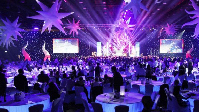 Se quedó con el dinero de una gran fiesta de egresados que nunca fue: la acusan de estafa