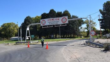la muni anuncio las multas millonarias que pagaran los camioneros que choquen el puente del tren la muni anuncio las multas millonarias que pagaran los camioneros que choquen el puente del tren