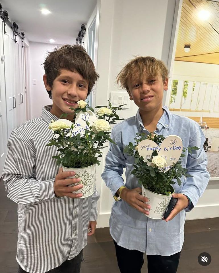 El emotivo detalle que recibió Pampita a través de sus hijos, al recordar y tener presente en ese día especial a Blanca. El emotivo detalle que recibió Pampita a través de sus hijos, al recordar y tener presente en ese día especial a Blanca. 