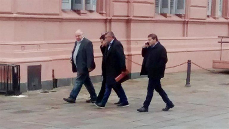 Dirigentes de la Superliga ingresando a la Casa Rosada.