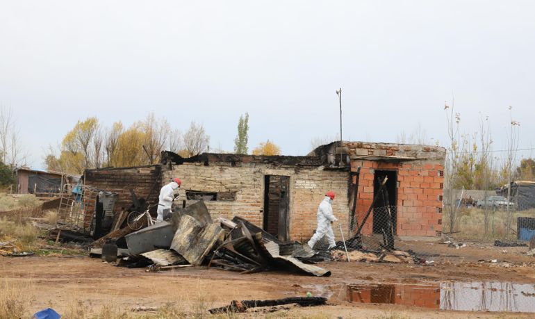 Los vecinos de Benjamín, el nene que murió en un incendio en Neuquén, realizan colecta solidaria