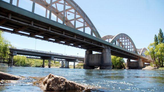 La banda vip cuando cayó por las entraderas en Cipolletti. La noche en que la Justicia federal detuvo a un polinarco en Toxicomanía de Neuquén. El municipal neuquino que robaba en Cipolletti.