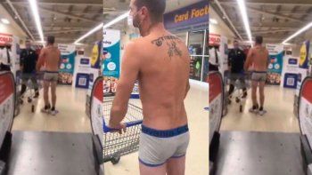 protesta al desnudo: fue en calzoncillos al super porque no se puede comprar ropa protesta al desnudo: fue en calzoncillos al super porque no se puede comprar ropa