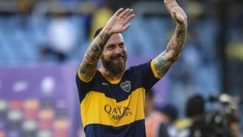 Boca fue el único equipo en el que jugó De Rossi, fuera de la Roma. Boca fue el único equipo en el que jugó De Rossi, fuera de la Roma.
