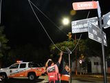 Uno de los temporales que afectó a Cipolletti, Protección Civil junto a Edersa debieron atender reclamos por cables colgados con energía.