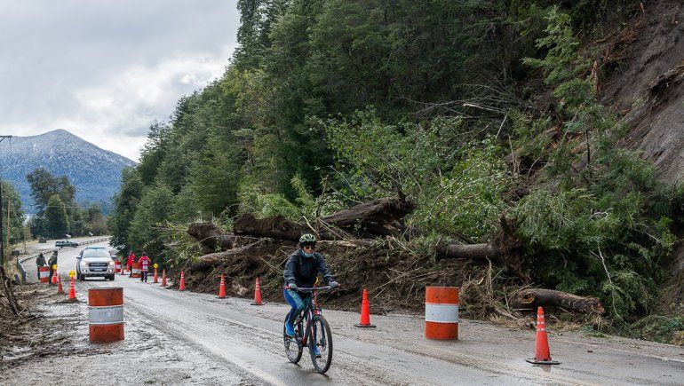 Villa La Angostura: la Ruta 40 habilitada con extrema precaución