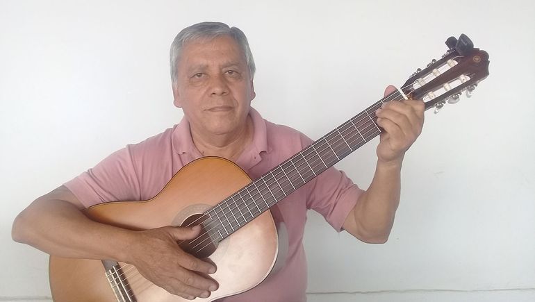 Cacho Aburto, el recitador criollo que fue mozo en El Ciervo y obrero de El Chocón