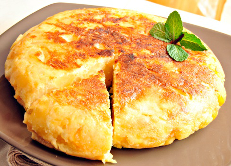 Tortilla de papa irresistible. Tortilla de papa irresistible.