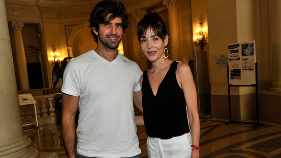 Las fotos del blanqueo de Paola Krum junto a su nuevo novio