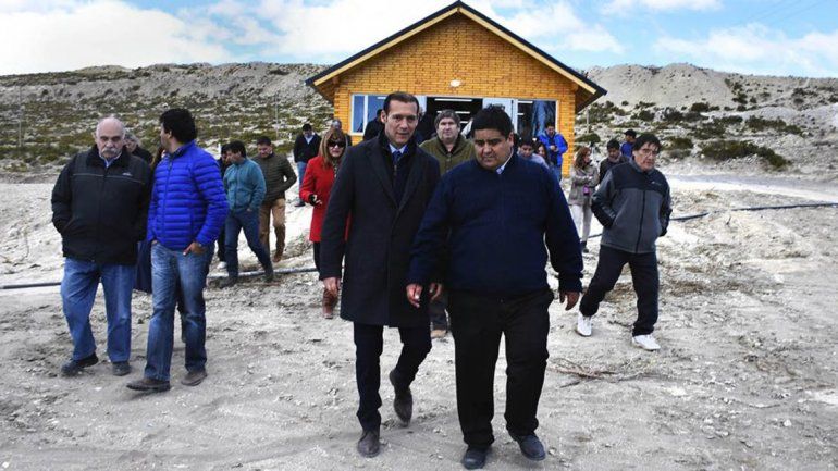 El gobernador Omar Gutiérrez encabezó los actos en la localidad.&nbsp;