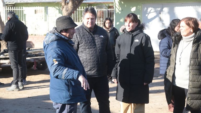 Pavimentarán 60 cuadras de un barrio de Confluencia Rural en tiempo récord