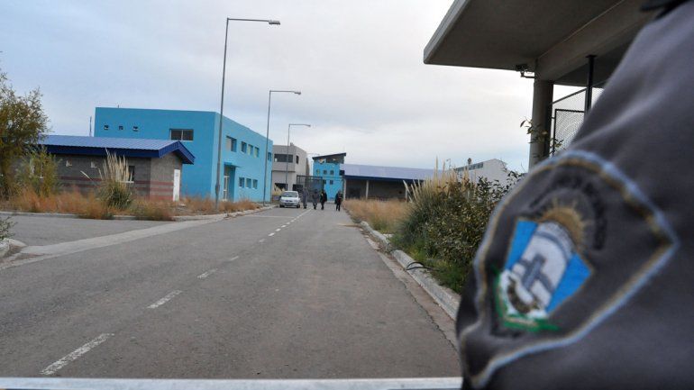 La cárcel de Senillosa recibirá, de ahora en adelante, sólo reclusos federales. La cárcel de Senillosa recibirá, de ahora en adelante, sólo reclusos federales.