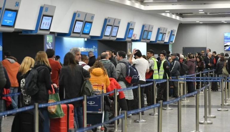 El nuevo paro afectará a vuelos nacionales e internacionales.