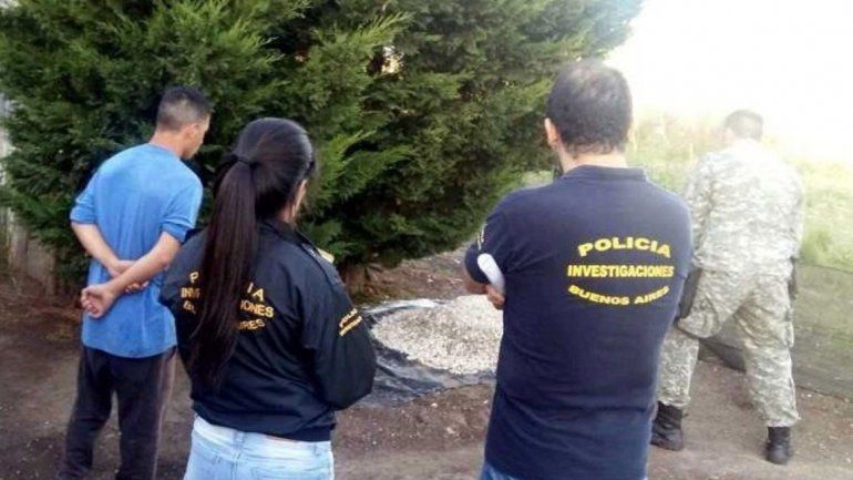 Las autoridades locales allanaron la casa del imputado y la de su madre.