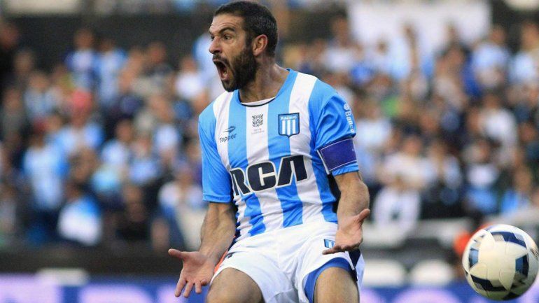 El emblema de la Academia se restableció por completo.&nbsp;