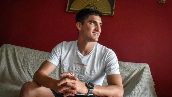 El Tuti Del Prete espera poder regresar al país para iniciar la pretemporada con Estudiantes.