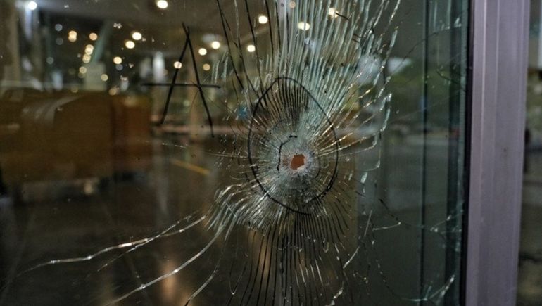 Rosario: narcos balearon un hospital público