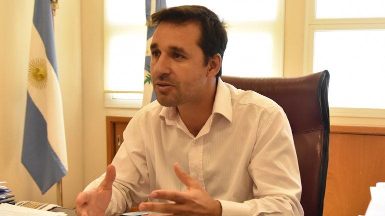 El popular video de Domínguez, que quiere llegar al Congreso