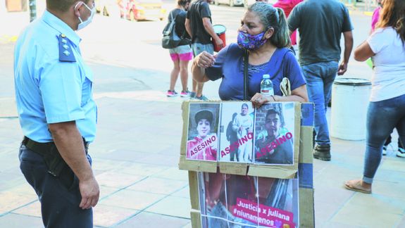 Juliana Palma fue asesinada en plena calle del barrio Villa Ceferino.