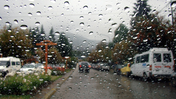 Temporal en Neuquén: lluvias intensas, rutas cerradas y alerta rojo para la provincia. (Foto: gentileza Diario Andino) Temporal en Neuquén: lluvias intensas, rutas cerradas y alerta rojo para la provincia. (Foto: gentileza Diario Andino)