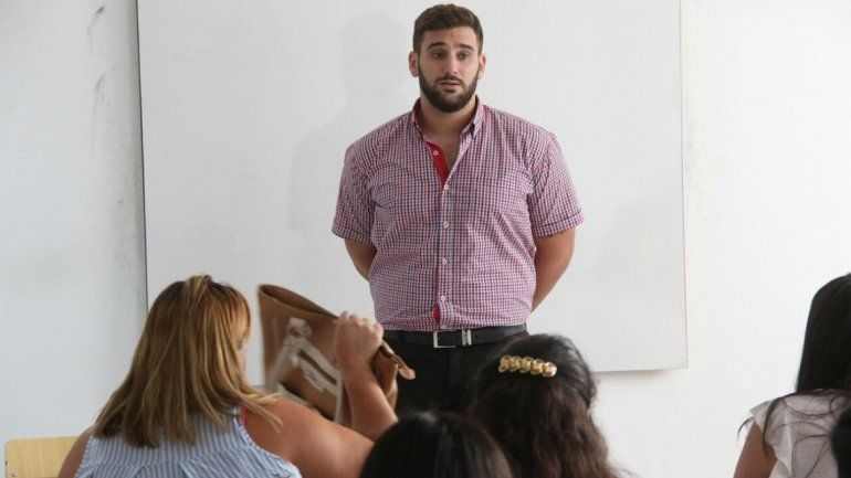 La Muni les ayudará a buscar trabajo a jóvenes del oeste