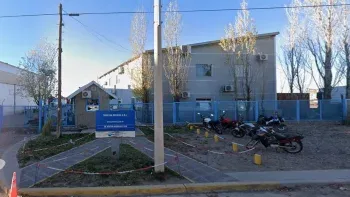 Golpe comando a la empresa de servicios Simetra ubicada en el Parque Industrial de Centenario. Golpe comando a la empresa de servicios Simetra ubicada en el Parque Industrial de Centenario.