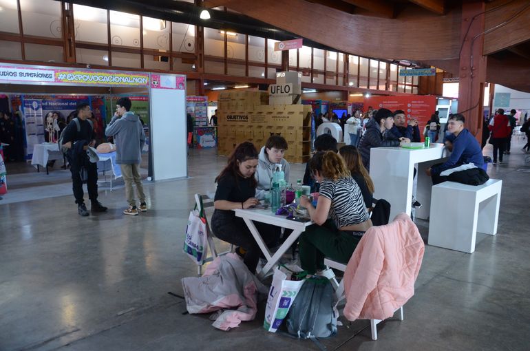Crece el interés en Neuquén por la nueva carrera universitaria que une salud y tecnología