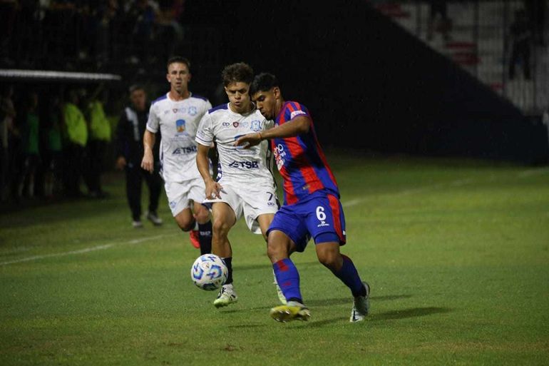 Deportivo Rincón cayó en su histórico partido de Copa Argentina ante San Lorenzo. Fotos: Fabián Ceballos