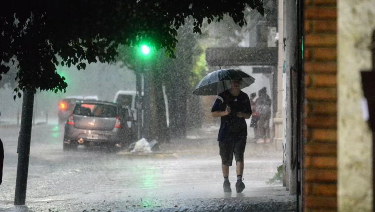 La Plata fue azotada por una verdadera tormenta.