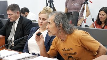 Roberto Uriarte, papá de Otoño, junto a su abogada, Gabriela Prokopiw. Roberto Uriarte, papá de Otoño, junto a su abogada, Gabriela Prokopiw.