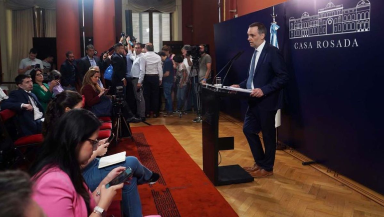 Escándalo en Casa Rosada: por qué TN no pudo entrar a la conferencia de Adorni tras 11 días de sala cerrada
