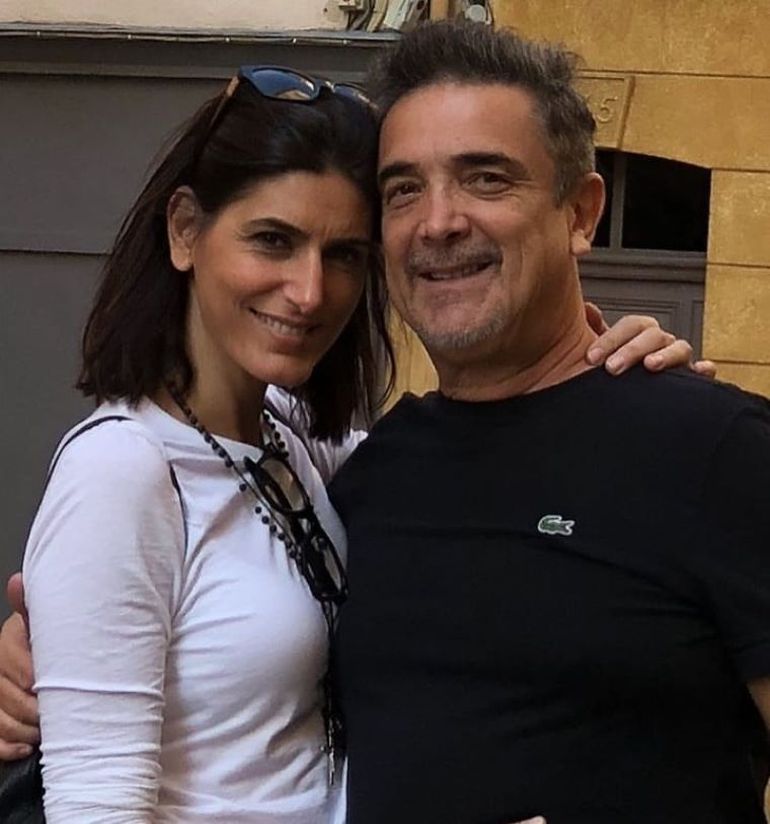 El matrimonio de Cecilia Milone y Nito Artaza habría llegado a su punto final. El matrimonio de Cecilia Milone y Nito Artaza habría llegado a su punto final.